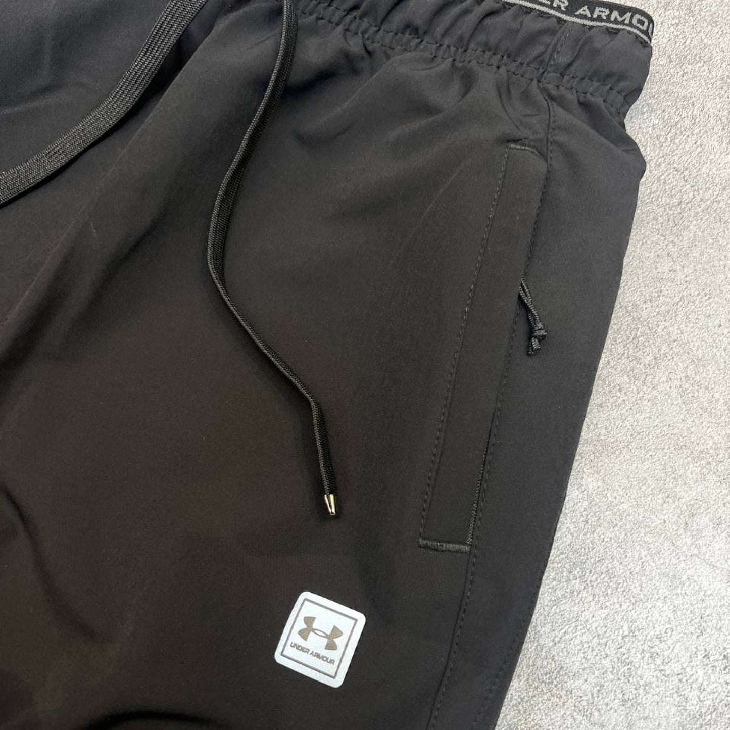 Under Armour Hızlı Kuruyan Teknik Kumaş Fit Kalıp Erkek Eşofman Altı